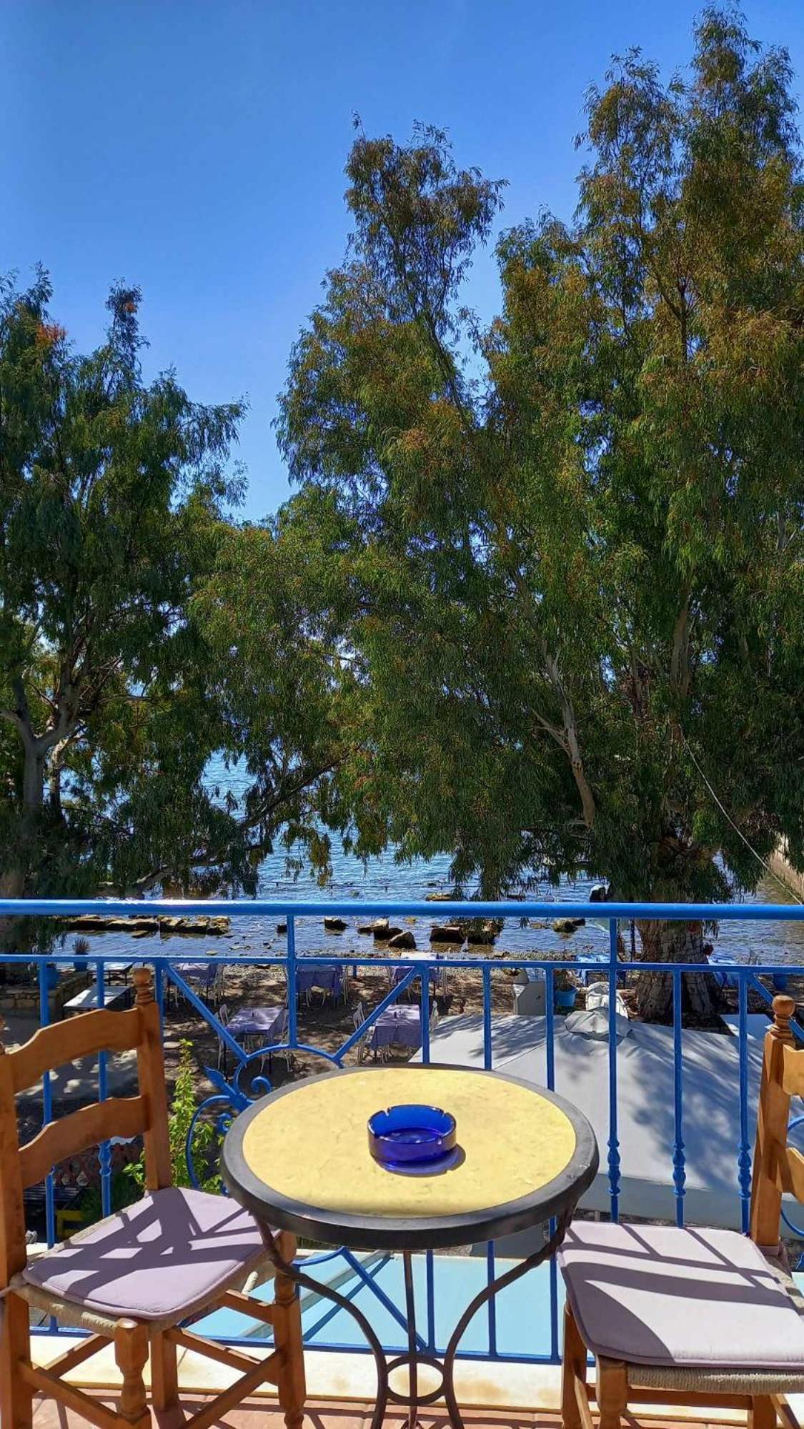 Στούντιο Με Θέα Τη Θάλασσα Leilighet Itea Eksteriør bilde